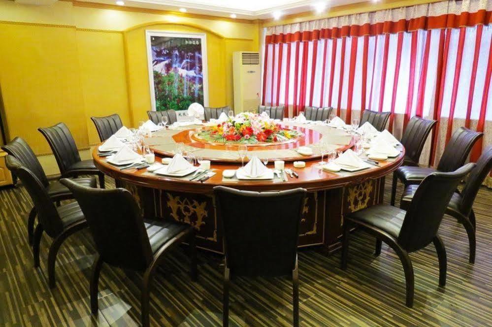 Lin Yuan Hotel Harbin Esterno foto