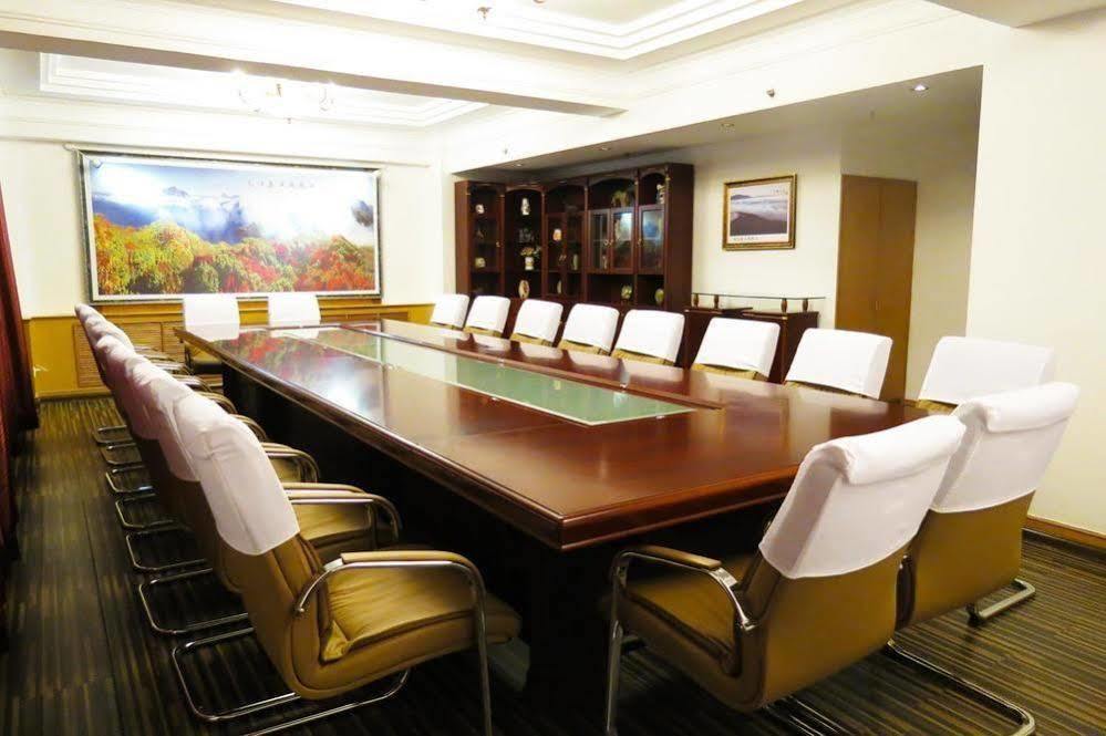 Lin Yuan Hotel Harbin Esterno foto